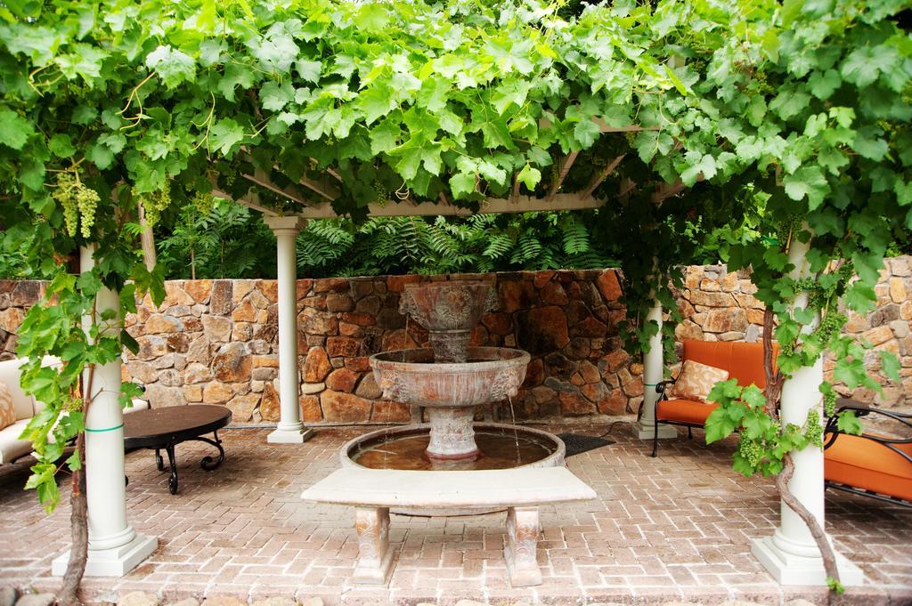 Spanish Villa Inn St. Helena Eksteriør billede